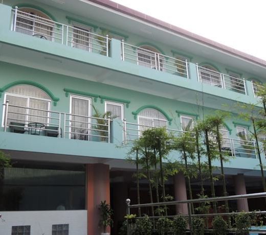 GOLDEN BAYON GUESTHOUSE