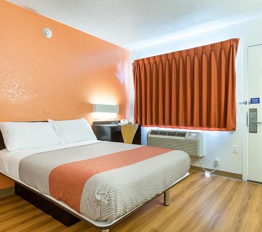 Motel 6-Santa Barbara, CA - Beach