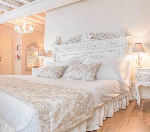 Maison Resola - Rooms & Breakfast