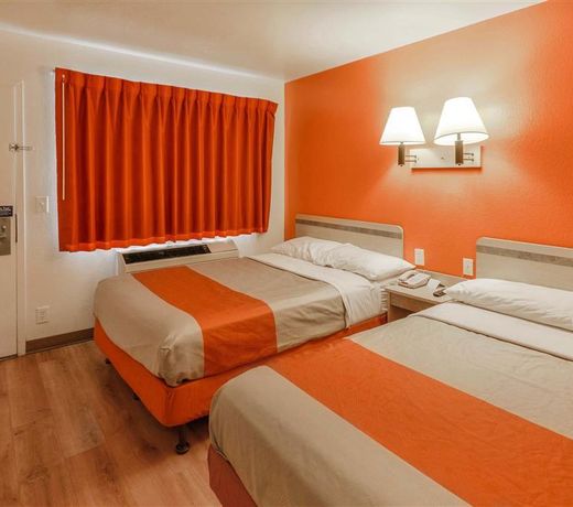 Motel 6-Huntsville, TX
