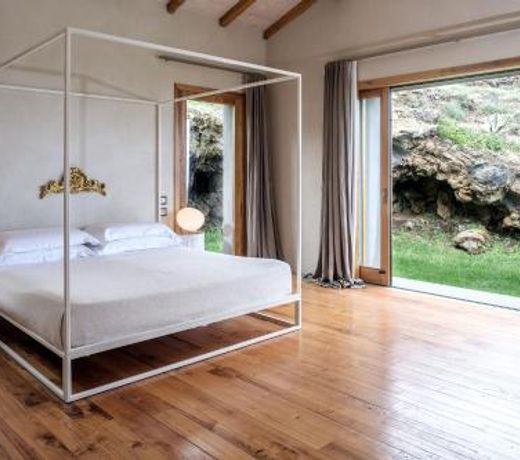 Monaci delle Terre Nere
