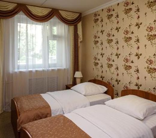 Hotel-Komplex Mikos
