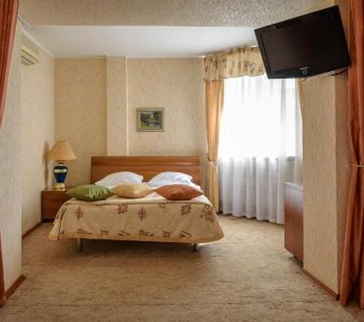 Hotel-Komplex Mikos