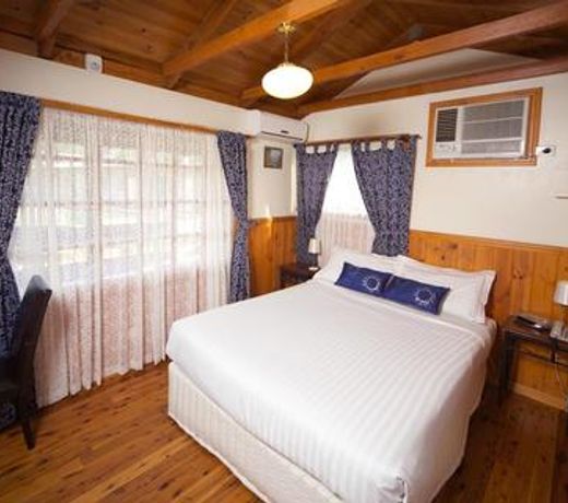 Sanctuary House Resort Motel