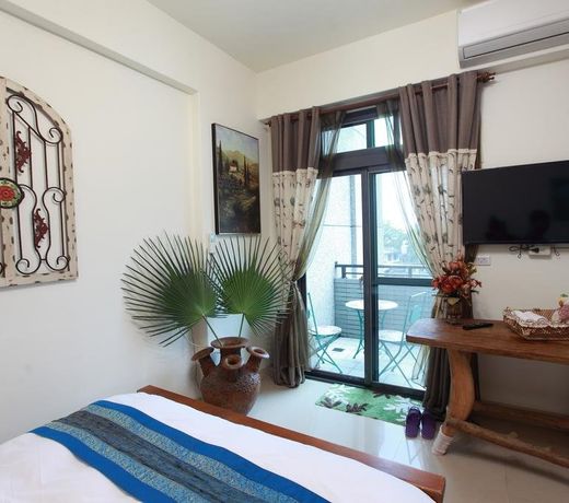 FIELD COUNTRY HOMESTAY
