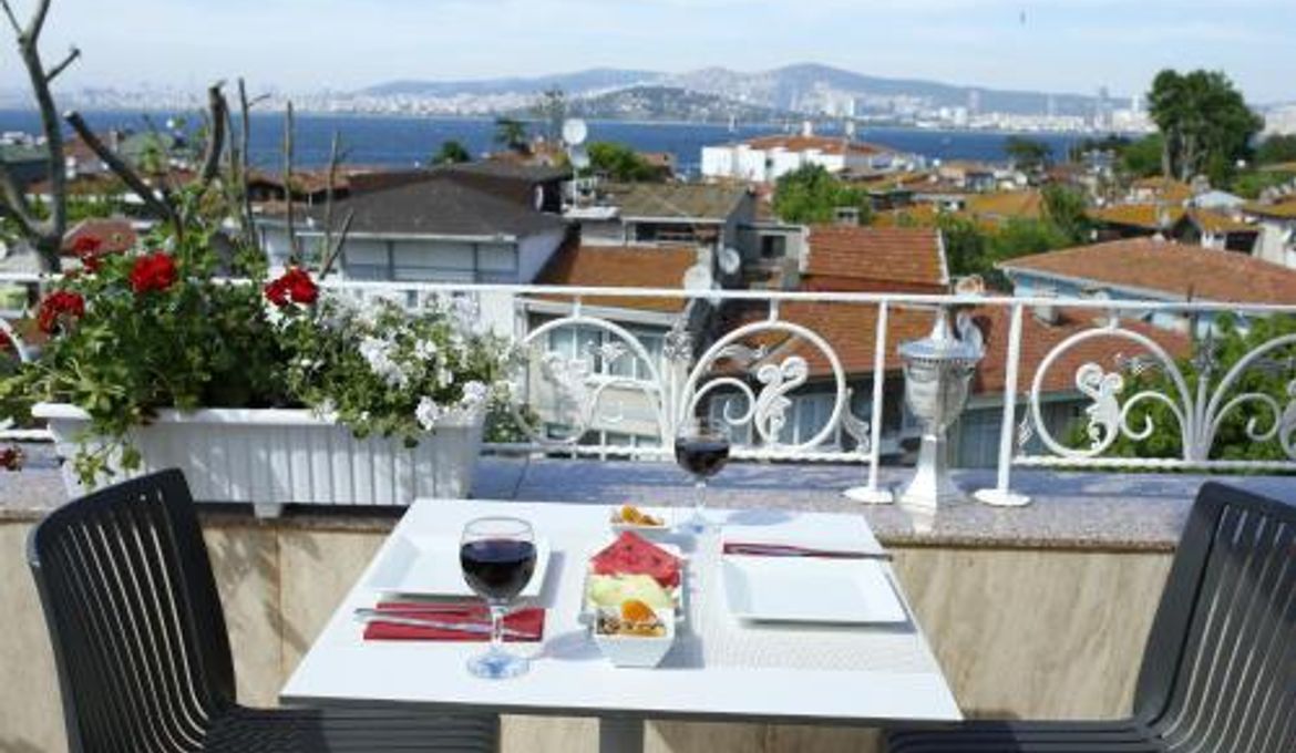 Ascot Hotel Buyukada