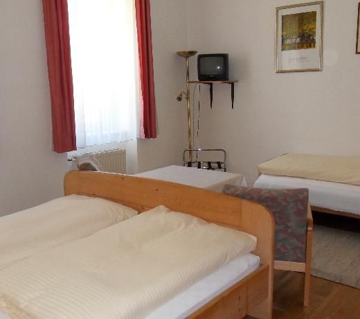 Hotel & Hostel Sandwirt