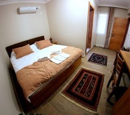 Selena Hotel