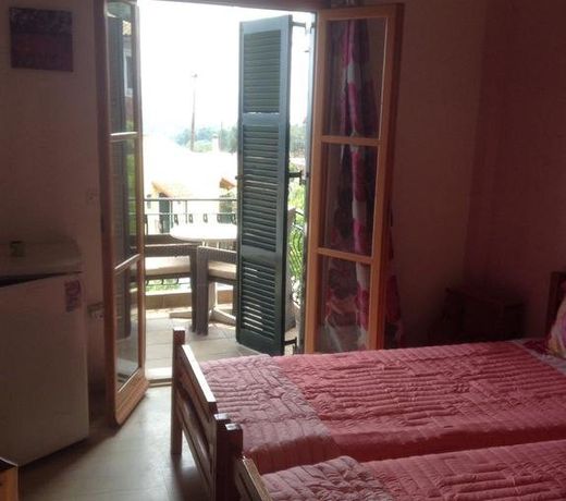 Agnes Rooms