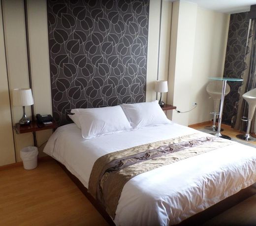 FICOA REAL SUITES