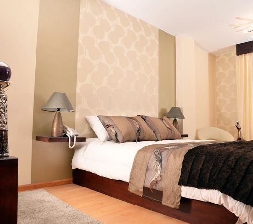 FICOA REAL SUITES