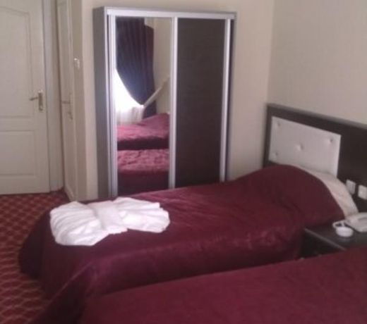 Madi Hotel Van