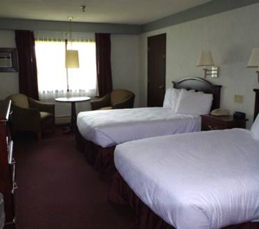 Shiretown Inn & Suites