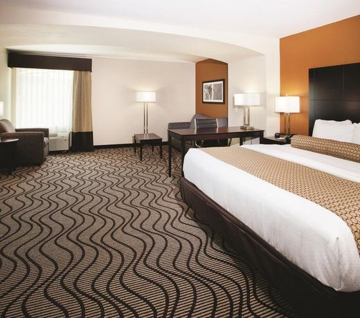 La Quinta by Wyndham Knoxville Central Papermill