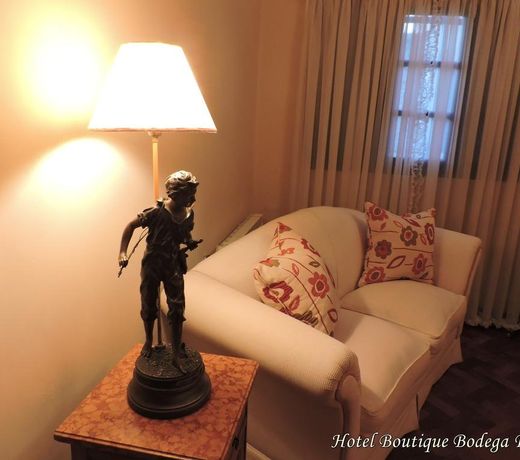 Hotel Boutique Bodega Florio