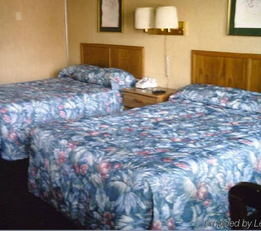 AMERICA??S BEST INN & SUITES CLARKSVILLE