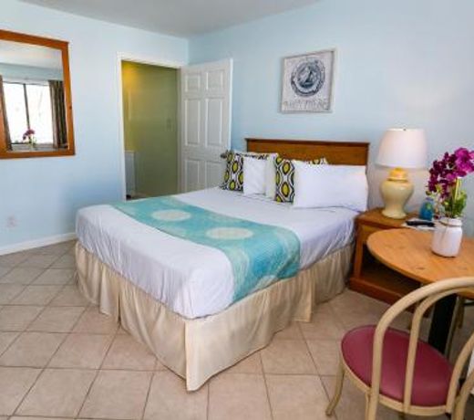 Daytona Inn and Suites