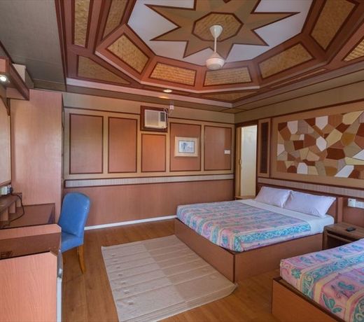 Coral View Island Resort