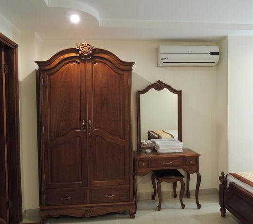 Golden View Hotel