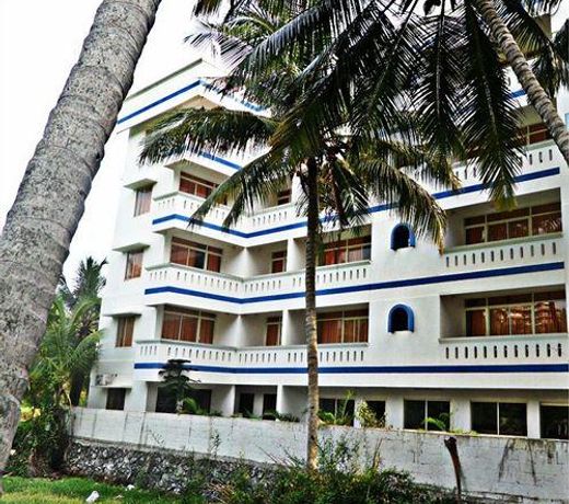 VEDANTA WAKE UP! BY LIGHTHOUSE BEACH  KOVALAM