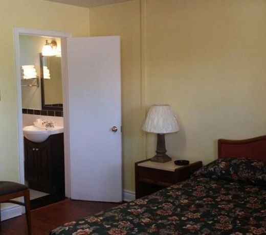 Royal Motel