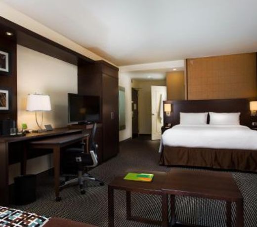 Courtyard by Marriott Montreal Downtown
