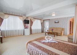 Kamelot Hotel фото 2 - Малореченское, Крым