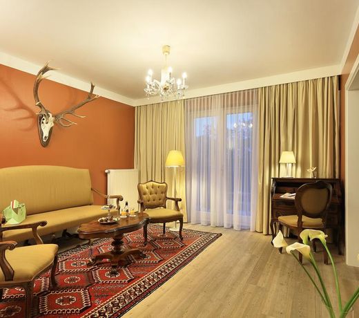 Hotel Schloss Weikersdorf