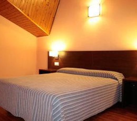 Somriu Hotel Vall Ski