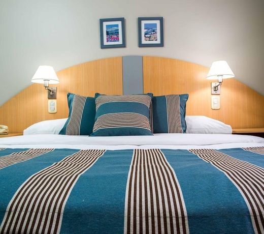 Portal Plaza Suites