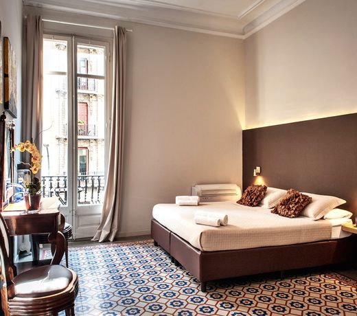 Mihlton Barcelona Boutique B&B