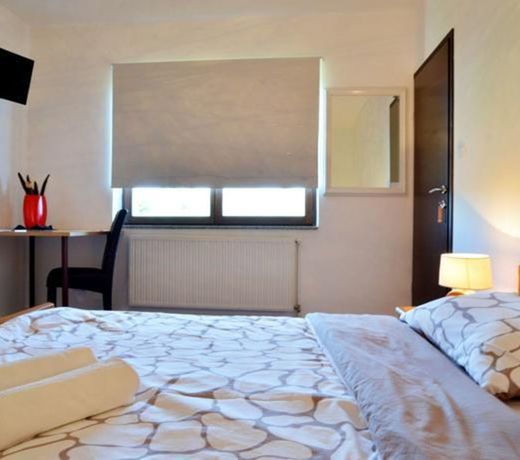 4 Seasons Guest House