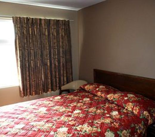 Maple Glen Motel