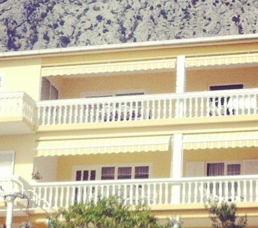 Apartments and Rooms Katarina