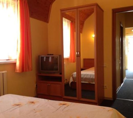Green Hotel