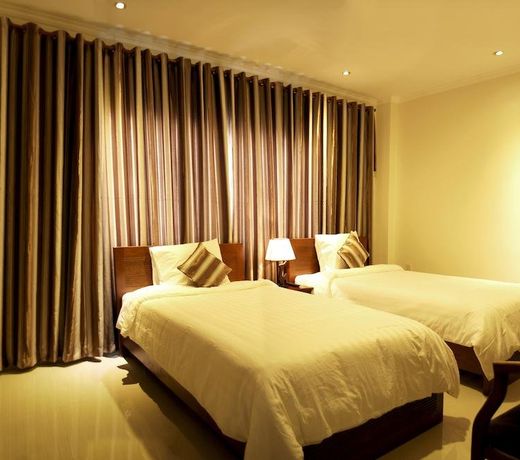 Phuong Nga Hotel