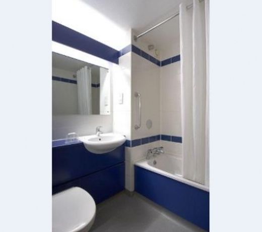 Travelodge Central Hotel Aberdeen