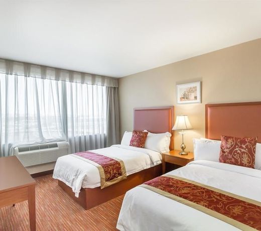 Ramada by Wyndham Flushing Queens