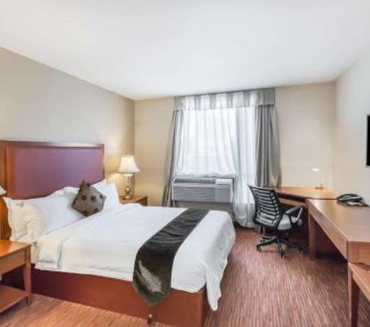 Ramada by Wyndham Flushing Queens