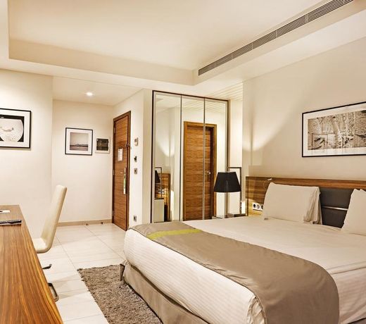 Warwick Stone 55 Hotel Beirut