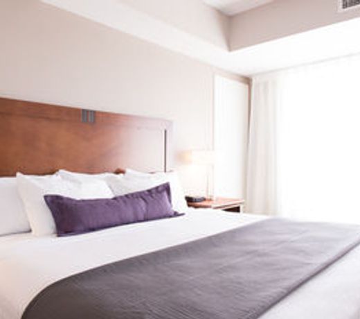 Bluemont Hotel