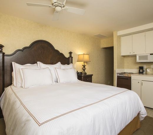 Franciscan Inn & Suites