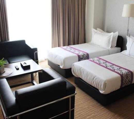 Symphony Suites Hotel