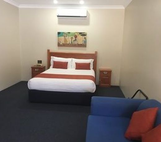 Breakout Motor Inn