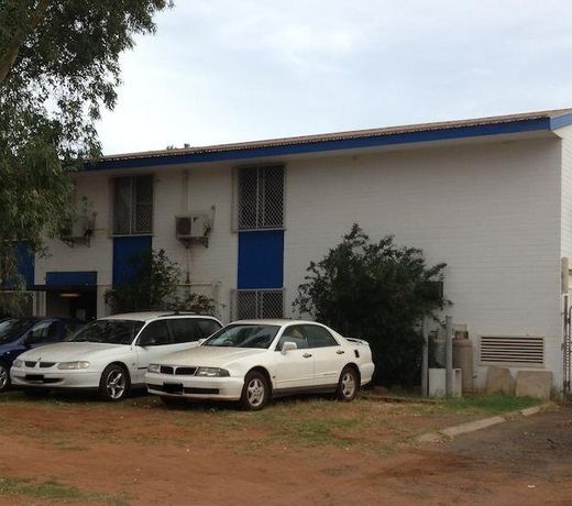 PARKBY LODGE   KARRATHA BACKPACKERS