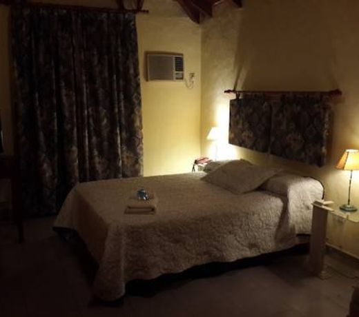 Hualum Hotel