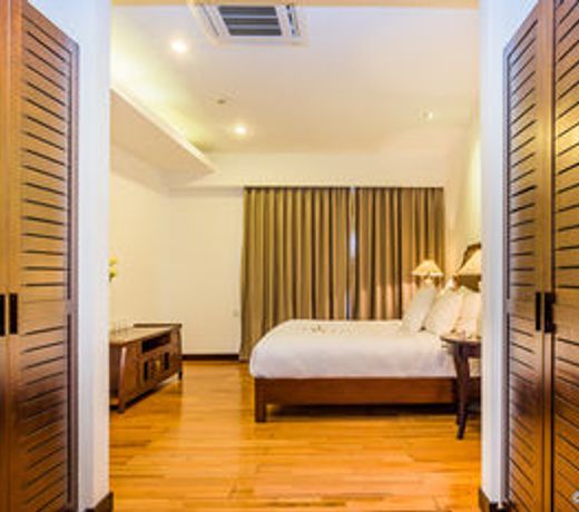 Elegant Suites Westlake