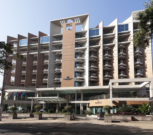 Long Beach Hotel
