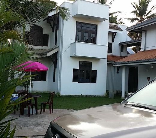 SUNSET BEACH RESIDENCE