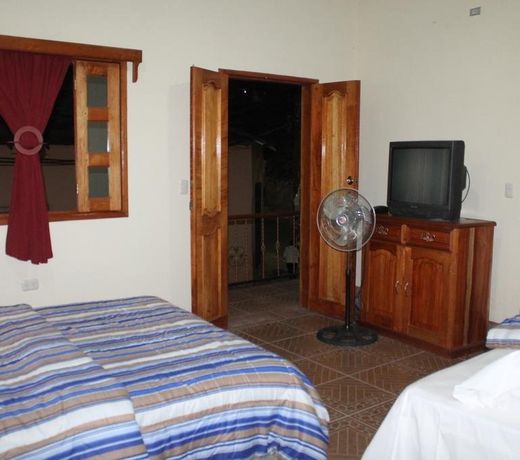 Hostal Casa Vieja
